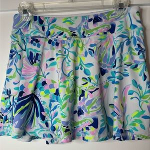 Lilly Pulitzer White Active Skirt with Gold Logo size small